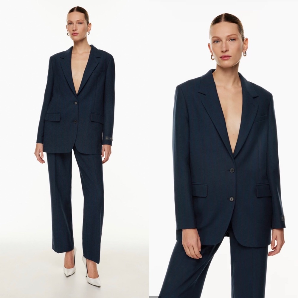 NWT Aritzia Babaton New Agency Blazer Small Relaxed single-breasted blazer Navy